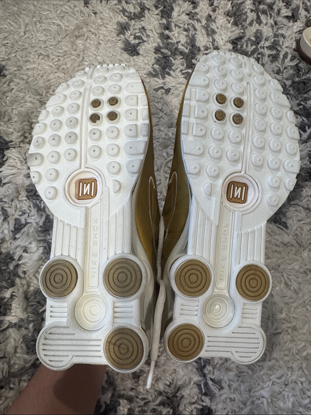55. Nike Shox R4 Metallic Gold & White Sneakers - Picture 3 of 4